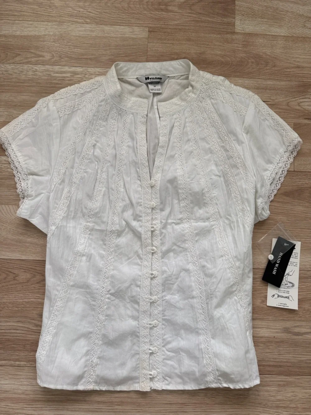 Vintage 80s 90s Cottagecore Milkmaid Coquette White Lace-Trim Button Up Blouse - Picture 5 of 15